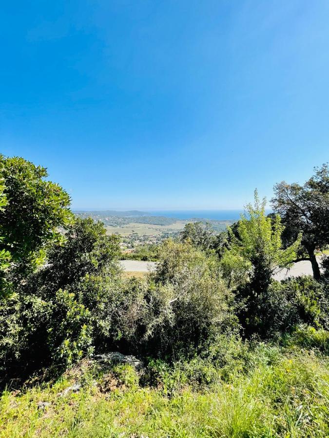 Superbe T2 Avec Vue Mer Et Piscine La Croix-Valmer Dış mekan fotoğraf
